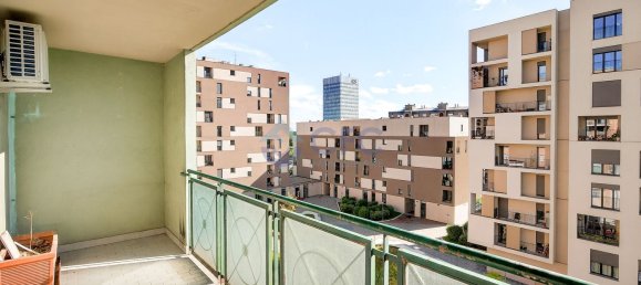 2 bedrooms Apartment in Milan, Italy No. 357793 11