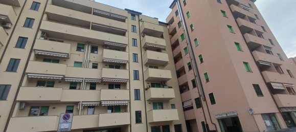 4 chambres Appartement à Monza, Italy No. 334574 2