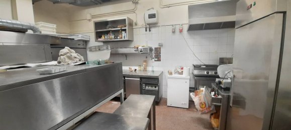 1 room Commercial property in Rome, Italy No. 32608 10