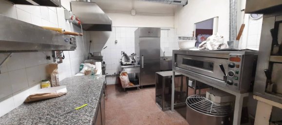 1 room Commercial property in Rome, Italy No. 32608 7