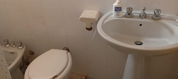 Oficina de 2 habitaciónes en Casamassima, Italy No. 302895 2