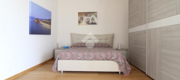 3 Schlafzimmer Wohnung in Reggio Calabria, Italy, Nr. 157694 4