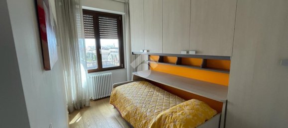 3 Schlafzimmer Wohnung in Reggio Calabria, Italy, Nr. 157694 8