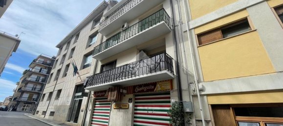 3 Schlafzimmer Wohnung in Reggio Calabria, Italy, Nr. 157694 24