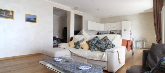 3 Schlafzimmer Wohnung in Reggio Calabria, Italy, Nr. 157694 18