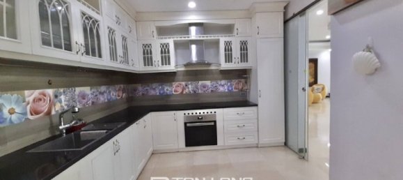 4 Schlafzimmer Wohnung in Tay Ho, Vietnam, Nr. 751 8