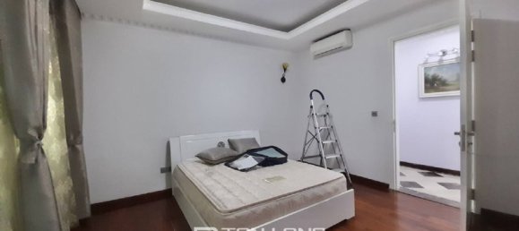 4 Schlafzimmer Wohnung in Tay Ho, Vietnam, Nr. 751 12