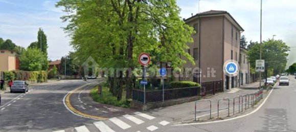 6 bedrooms Apartment in Crema, Italy No. 311279 2