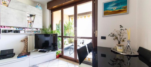 3 rooms Apartment in Rozzano, Italy No. 14609 29