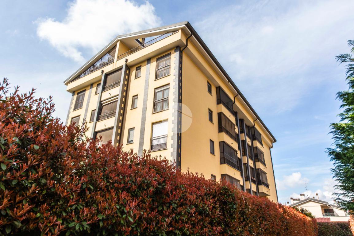 3 rooms Apartment in Rozzano, Italy No. 14609