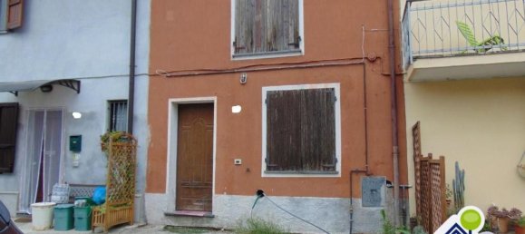 3 rooms Villa in Caselle Landi, Italy No. 150366 8