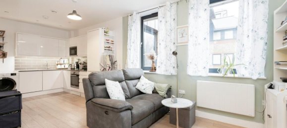 1 bedroom Apartment in Bushey, United Kingdom No. 6244 9