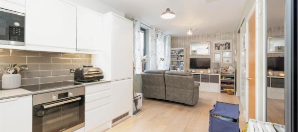 1 bedroom Apartment in Bushey, United Kingdom No. 6244 11