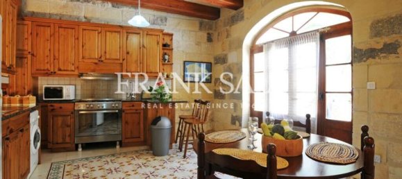 3 bedrooms Farm in Ghajnsielem, Malta No. 5634 12