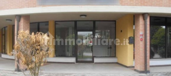 1-Zimmer Gewerbliche Immobilie in San Pietro in Casale, Italy, Nr. 83250 2