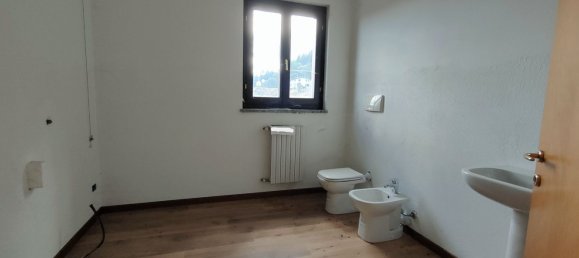 Oficina en Ponte Lambro, Italy 132 m² No. 88878 8