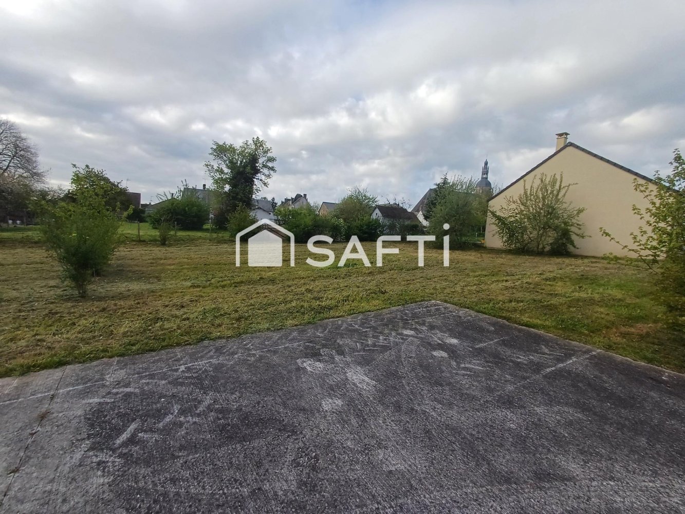  Land in Eure-et-Loir, France No. 76704