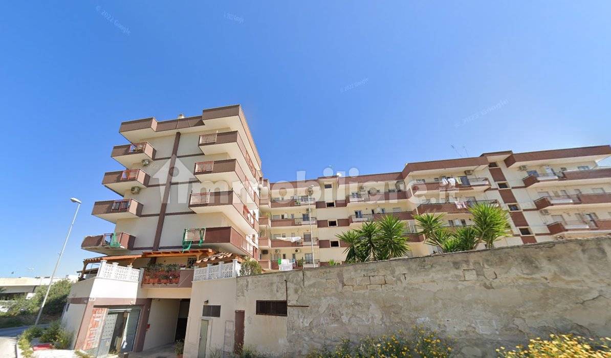 Apartamento de 3 dormitorios en Molfetta, Italy No. 353268