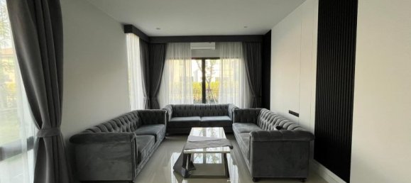 4 bedrooms Cafe / restaurant in Bangkok, Thailand No. 6288 4