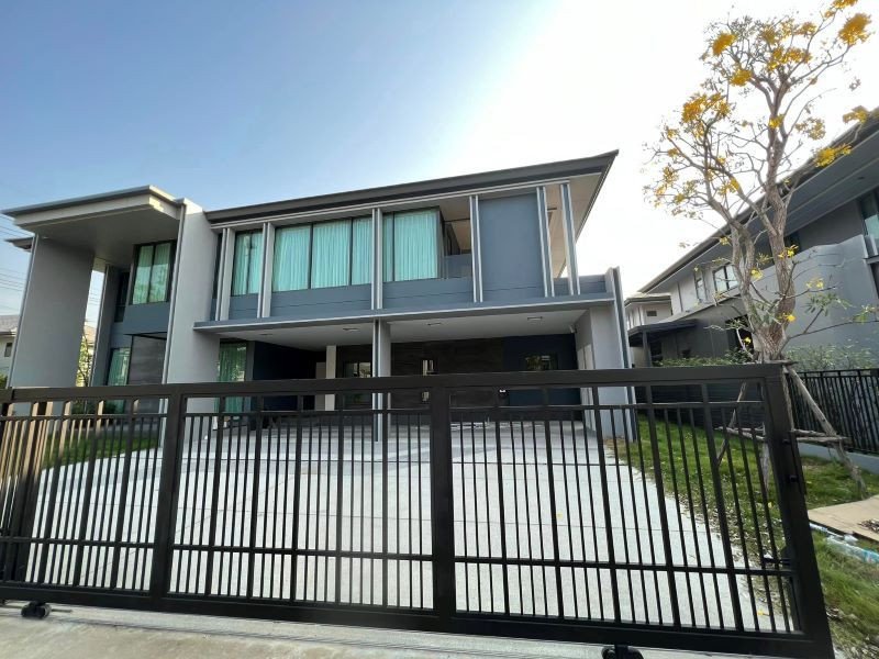 4 bedrooms Cafe / restaurant in Bangkok, Thailand No. 6288