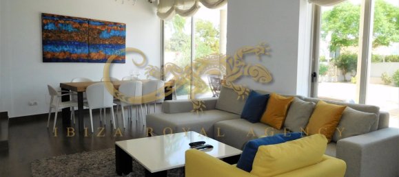 4 bedrooms Villa in Sa Carroca, Spain No. 900 25