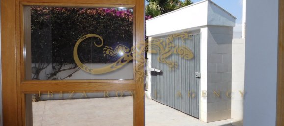 4 bedrooms Villa in Sa Carroca, Spain No. 900 28