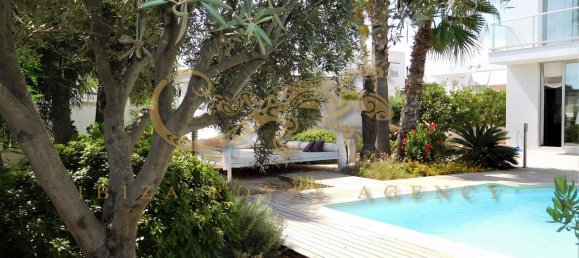 4 bedrooms Villa in Sa Carroca, Spain No. 900 8