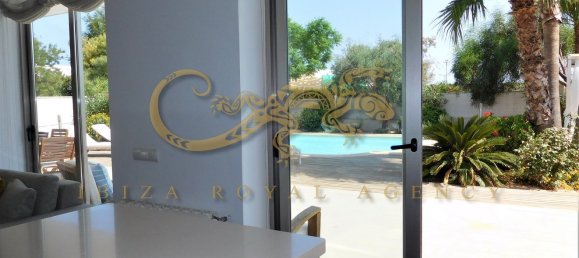 4 bedrooms Villa in Sa Carroca, Spain No. 900 21