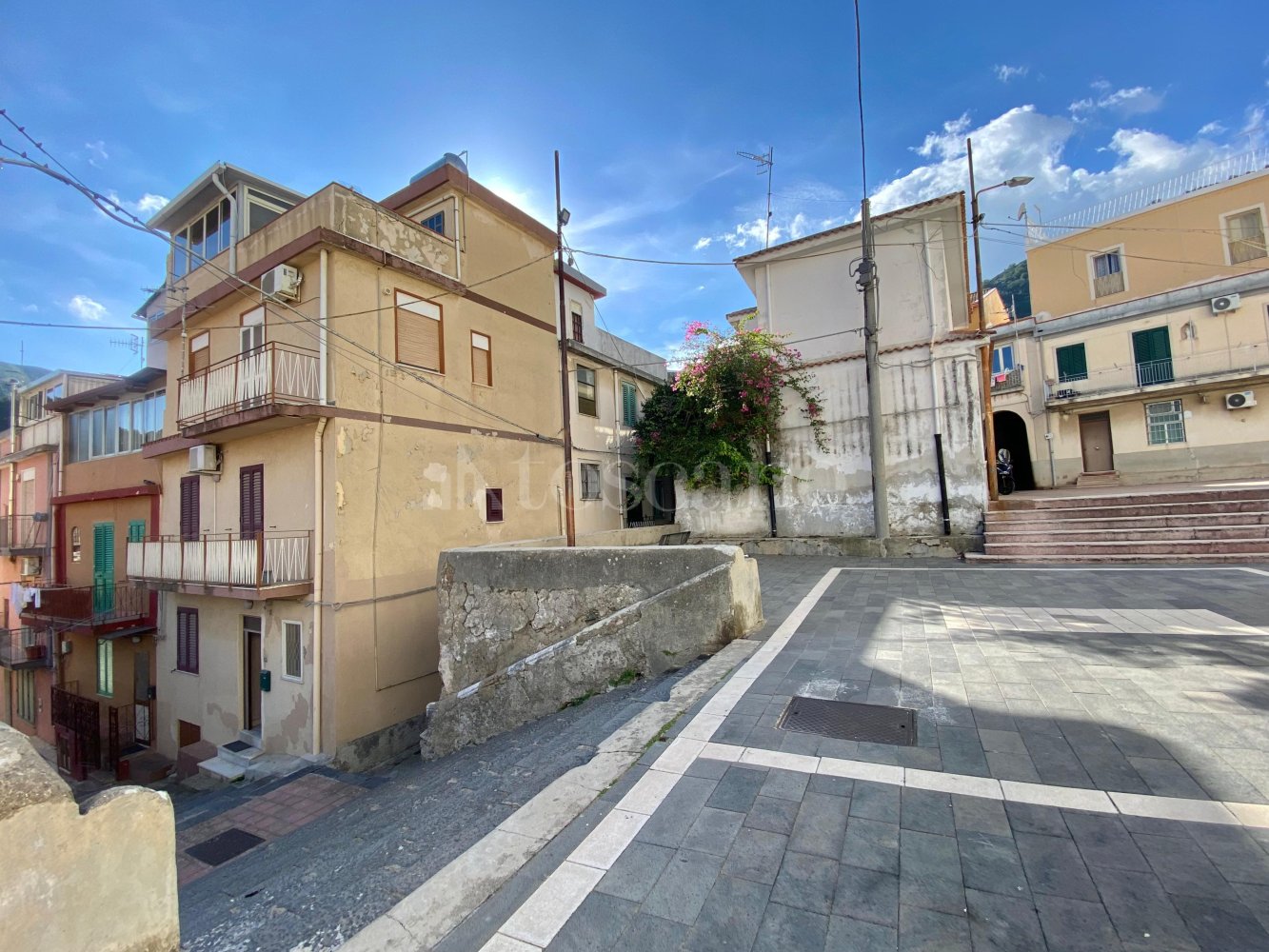 Вилла с 5 комнатами в Мессина, Италия № 101871