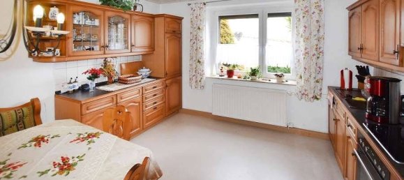 6 rooms House in Salzlandkreis, Germany No. 107224 3