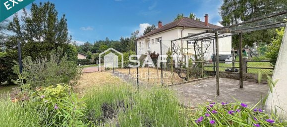 3 bedrooms House in Rosbruck, France No. 66110 2