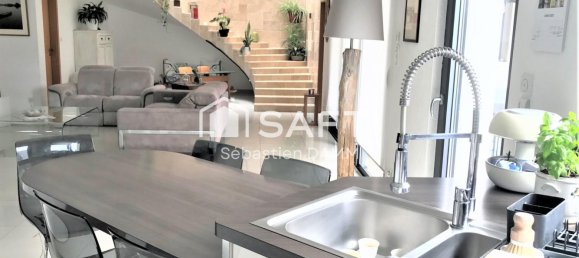 Дом с 5 спальнями в Сен-Бернар, Франция № 64341 4