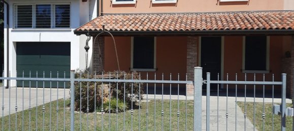 4 rooms House in Adria, Italy No. 279502 3