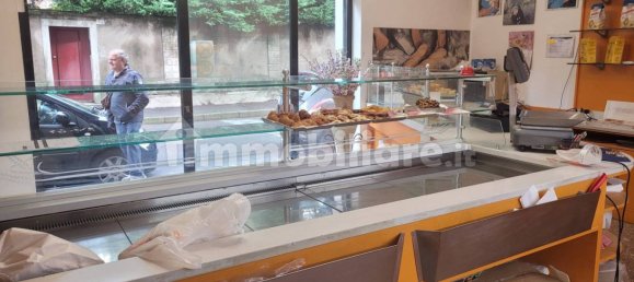 2-Zimmer Gewerbliche Immobilie in Rho, Italy, Nr. 160732 6