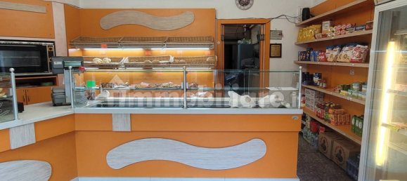 2-Zimmer Gewerbliche Immobilie in Rho, Italy, Nr. 160732 2