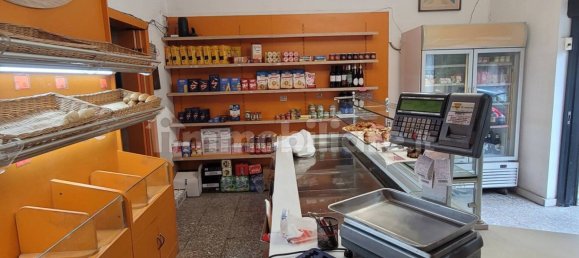 2-Zimmer Gewerbliche Immobilie in Rho, Italy, Nr. 160732 4