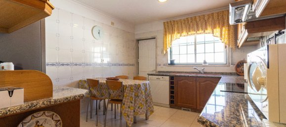 4 غرف نوم منزل في Rio de Mouro, Portugal رقم 49072 37