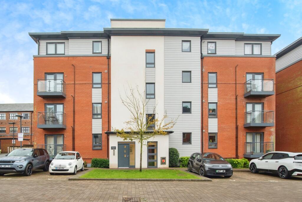 1 bedroom Apartment in Watford, United Kingdom No. 6134