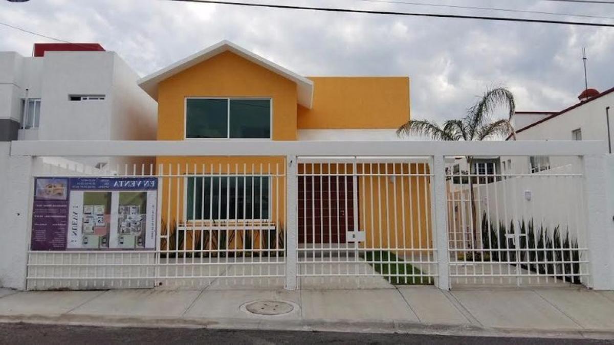 3 bedrooms House in Queretaro, Mexico No. 156135