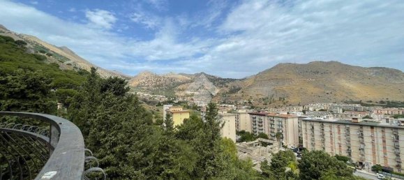 Villa T3 em Palermo, Italy N.º 328622 8