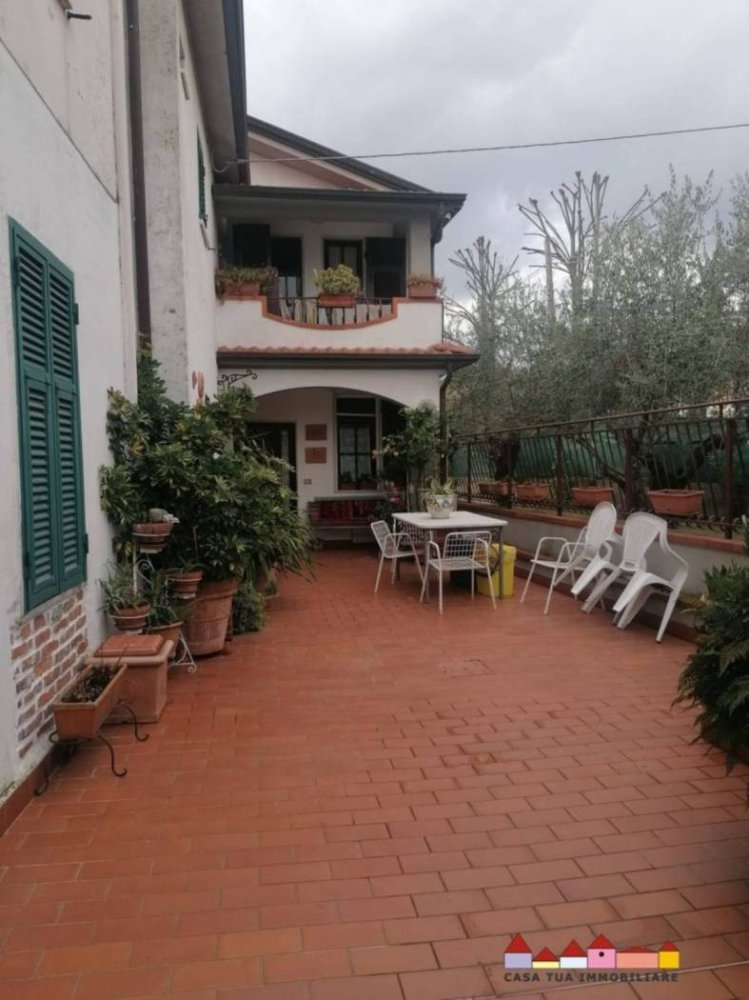 4 chambres Villa à Carrara, Italy No. 45823