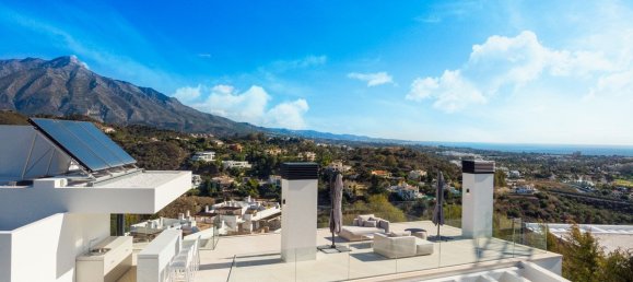 Villa T5 em La Quinta, Spain N.º 4708 7