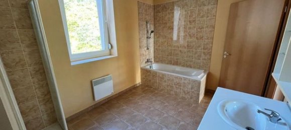 Дуплекс с 3 спальнями в Рюон, Франция № 308654 9