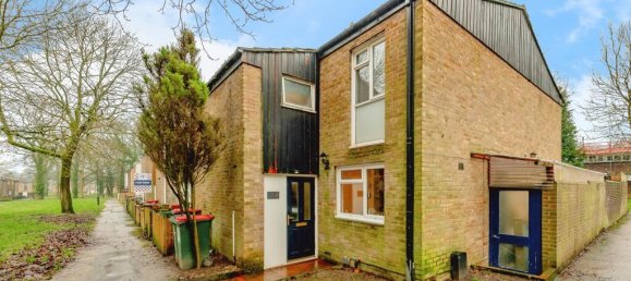 3 bedrooms Commercial property in Crawley, United Kingdom No. 6274 4