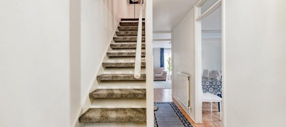 3 bedrooms Commercial property in Crawley, United Kingdom No. 6274 6