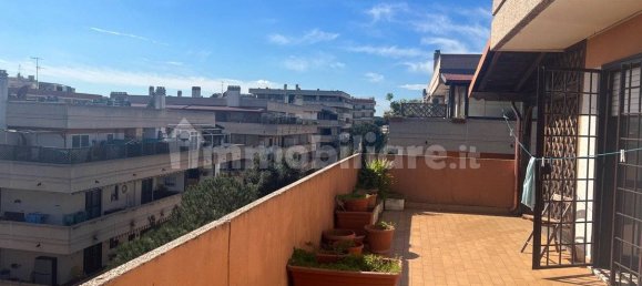 2 bedrooms Apartment in Rome, Italy No. 93936 4