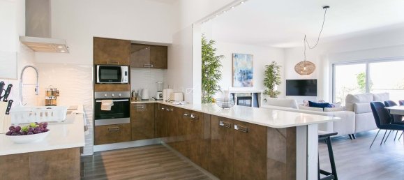 4 bedrooms House in Lagoa, Portugal No. 108924 10