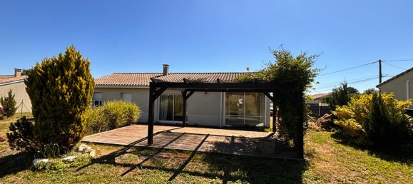 3 bedrooms House in Pugnac, France No. 307452 8