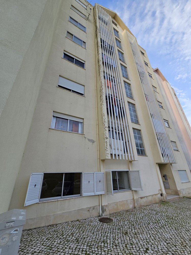 3 bedrooms Apartment in Loures, Portugal No. 94627