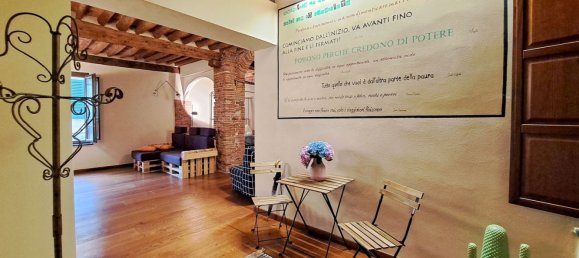 2 rooms Apartment in Lucca, Italy No. 82932 4